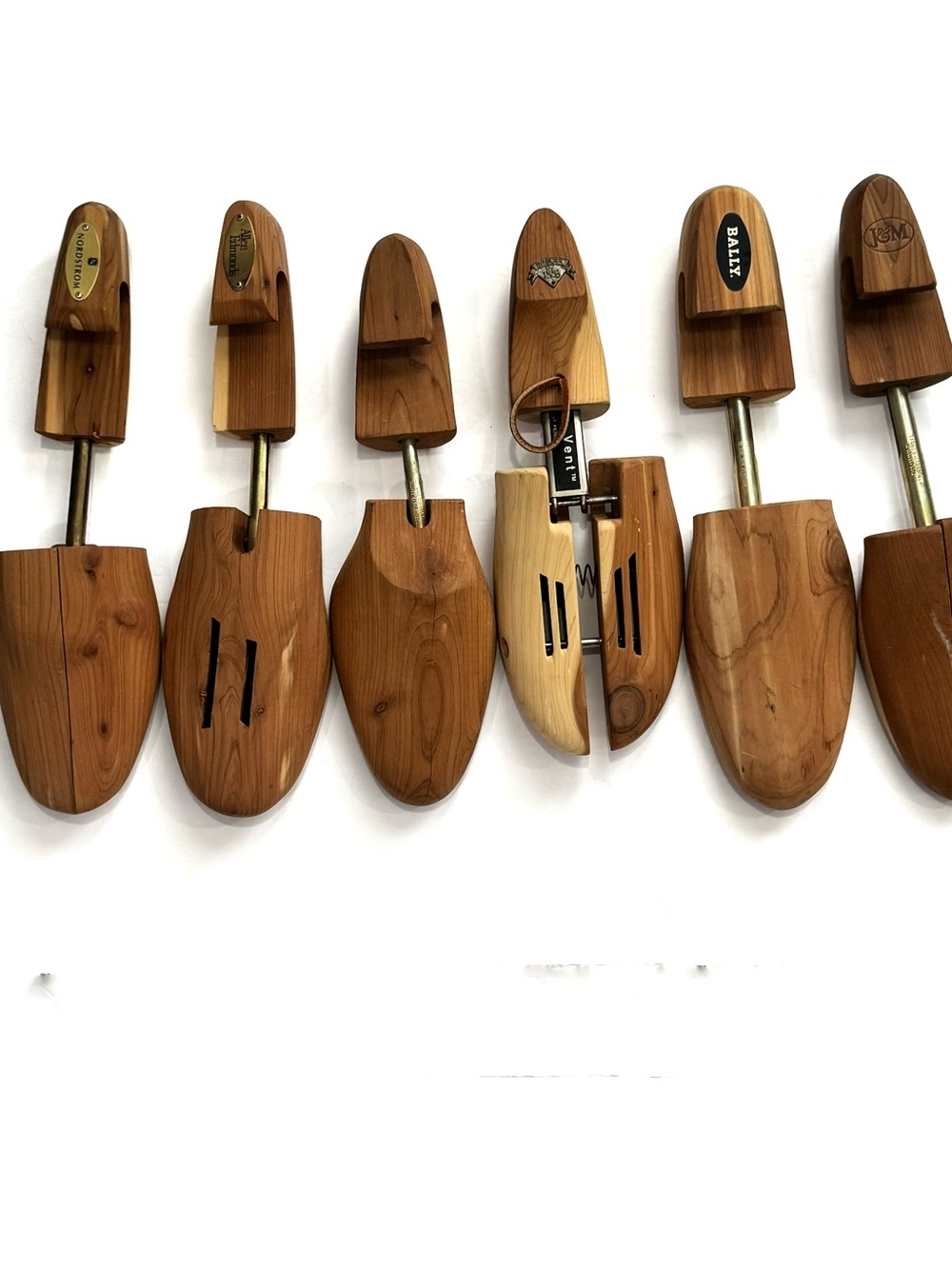 Lot of 6 Cedar Wooden Shoe Tree Stretcher Mens Large , XL Wood Trees Mismatched